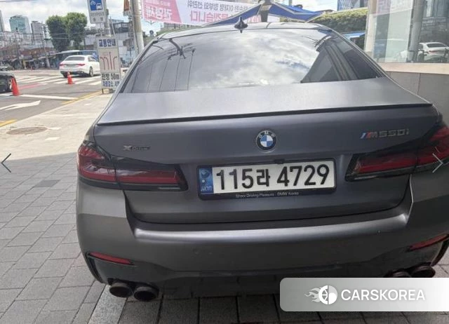 BMW 5 Series (G30) 2021 Белый из Кореи, фото 2