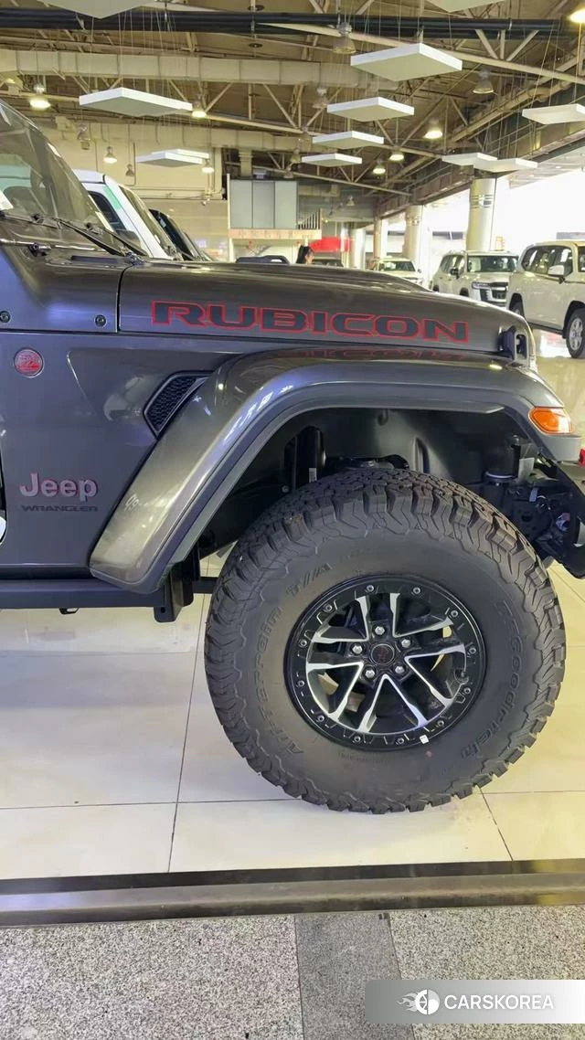 Jeep Wrangler 2025 Черный из Китая, фото 3