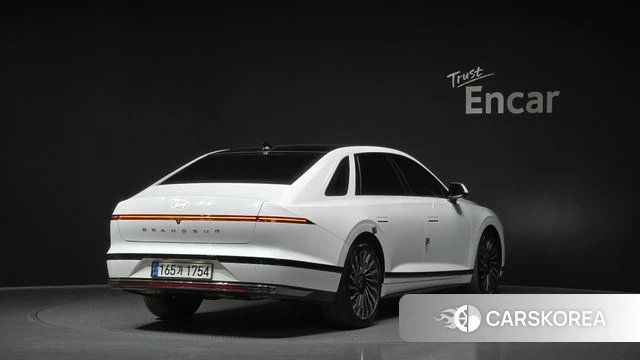 Hyundai Grandeur Hybrid (GN7) id 3826077 из Кореи 12