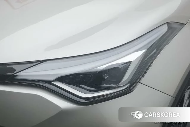 Toyota C-HR id 4273017 из Китая 12