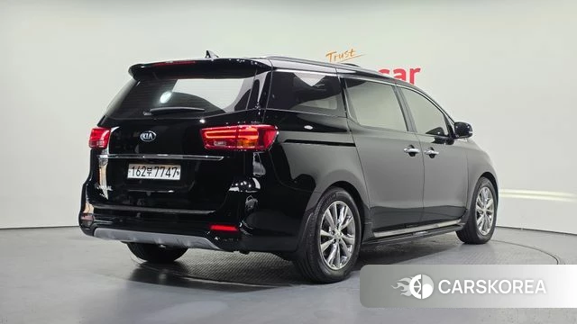 Kia The New Carnival id 3885682 из Кореи 12