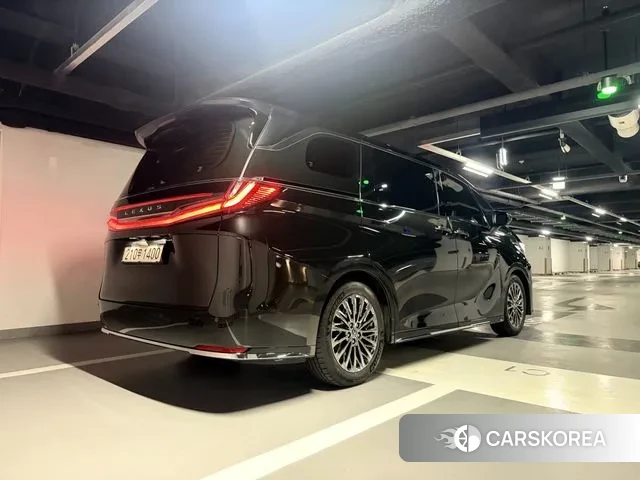 Lexus LM Second Generation id 3477212 из Кореи 8