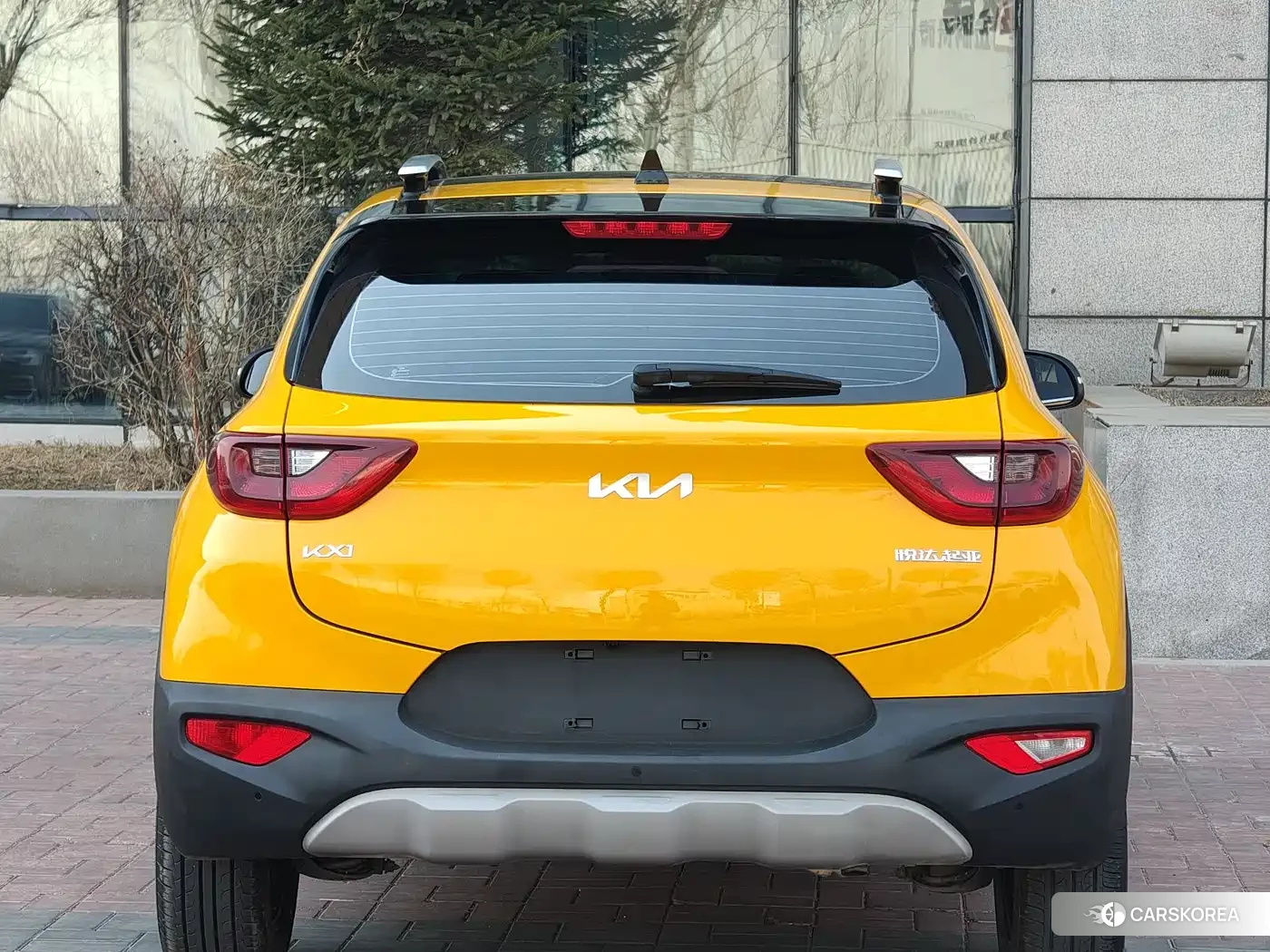 Kia Yi Ran 2024 Yellow/orange из Китая, фото 3