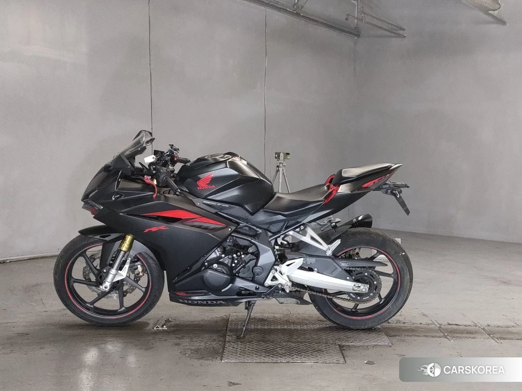 Проданный Honda CBR250RR 2017 из Японии, фото 2