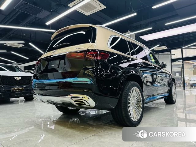 Mercedes-Benz GLS 2026 Шампань из Китая, фото 2
