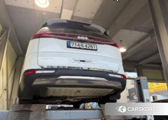 Kia Carnival 4th generation 2023 Белый из Кореи, фото 2