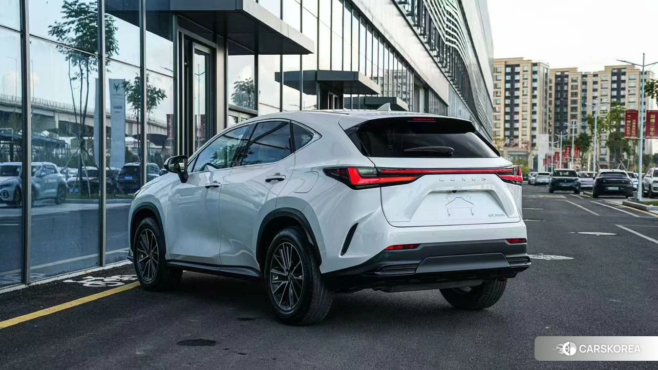 Lexus NX 2024 Белый из Китая, фото 2