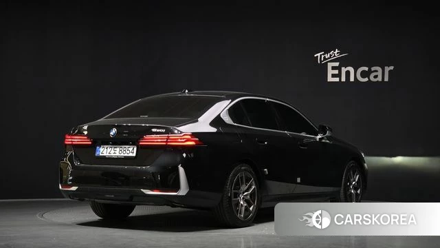 BMW 5 Series (G60) id 3876511 из Кореи 12