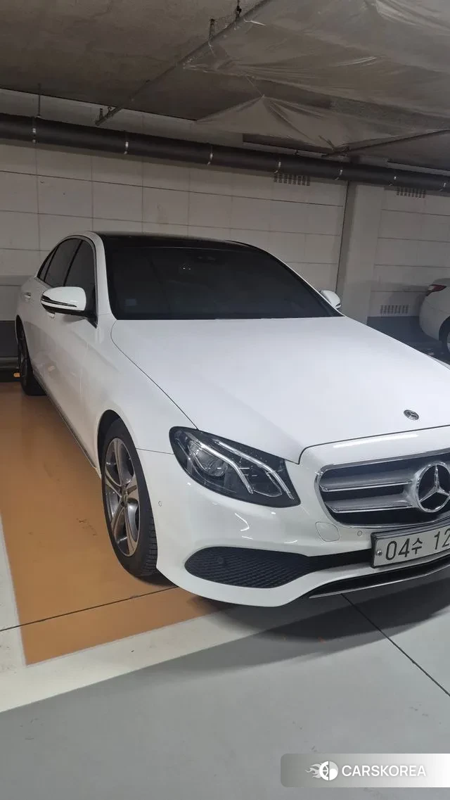 Mercedes-Benz E-Class W213 2019 Белый из Кореи, фото 2