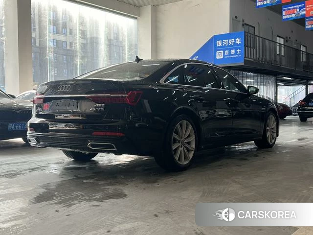 Audi A6L 2021 Черный из Китая, фото 4
