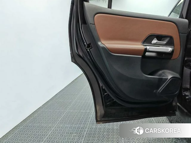 Mercedes-Benz GLB id 3920336 из Китая 11