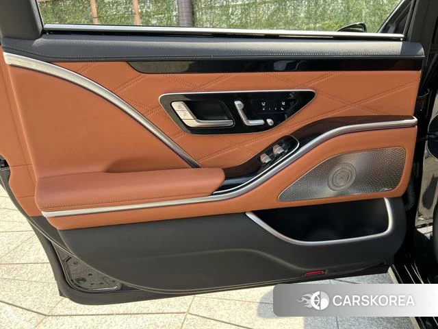 Mercedes-Benz Maybach S-class id 4277623 из Китая 12