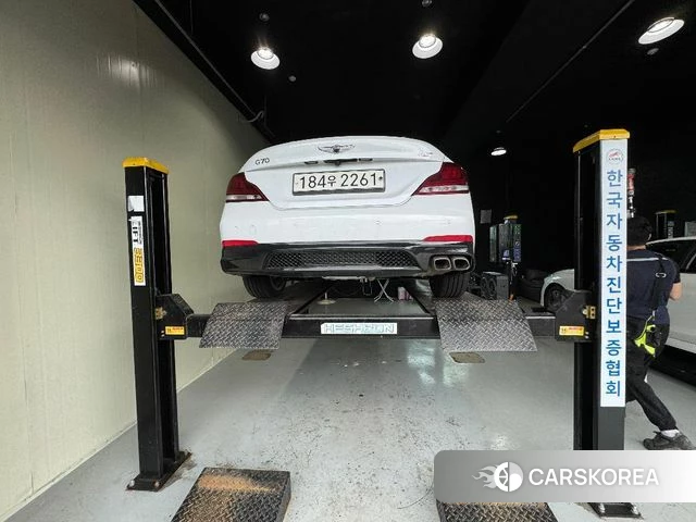 Genesis G70 2018 Белый из Кореи, фото 2