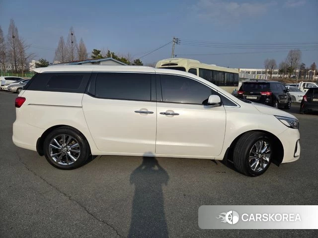 Kia The New Carnival id 3853398 из Кореи 12