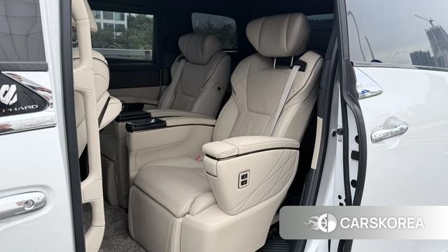 Toyota Elfa 2023 Белый из Китая, фото 4