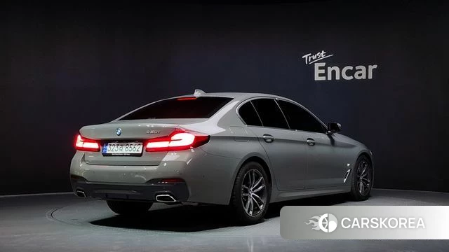 BMW 5 Series (G30) id 4624272 из Кореи 12