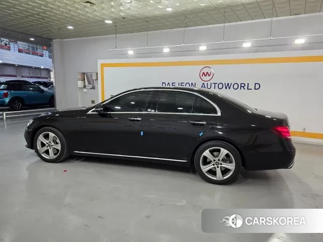 Mercedes-Benz E-Class W213 id 3641706 из Кореи 12