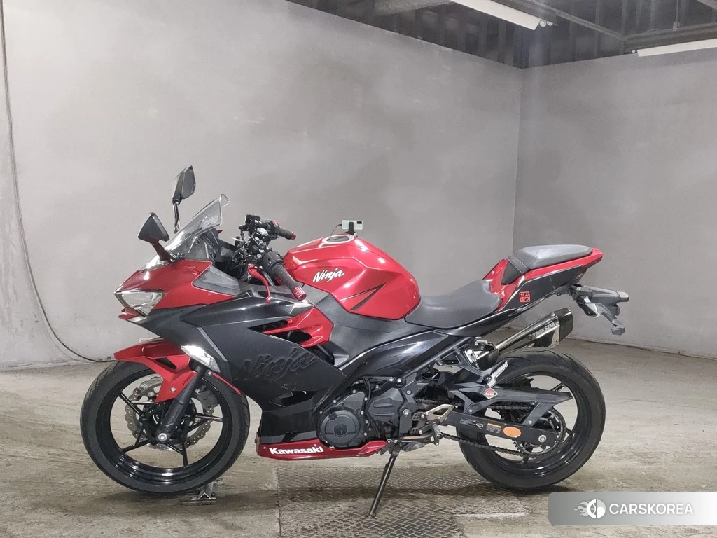 Проданный Kawasaki NINJA 400 2019 из Японии, фото 2