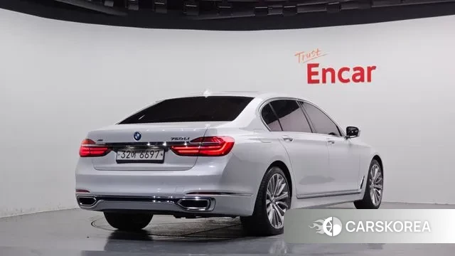 BMW 7 Series (G11) id 3018852 из Кореи 12