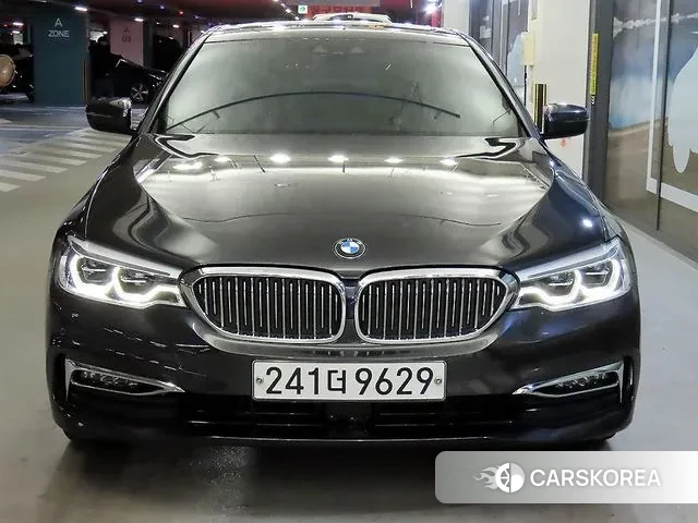 BMW 5 Series (G30) id 3407469 из Кореи 12