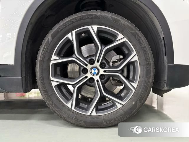 BMW X1 id 3869678 из Китая 12