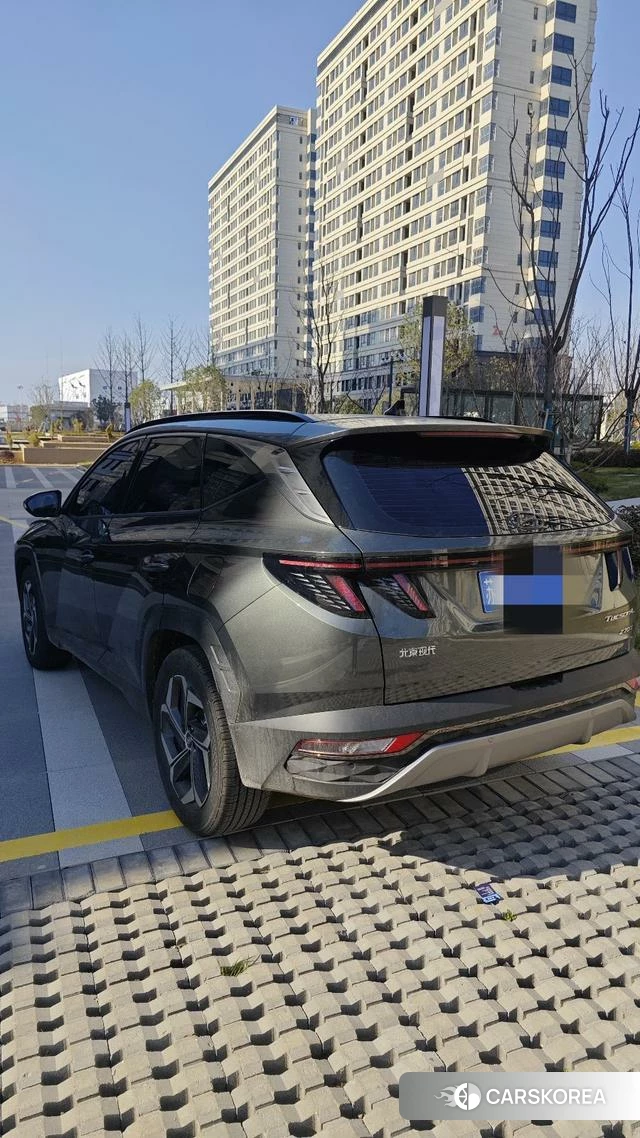 Hyundai Tucson 2024 Темно-серый из Китая, фото 2