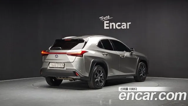 Lexus UX250h id 2911306 из Кореи 12