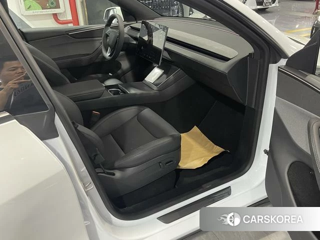 Tesla Model Y id 4228549 из Китая 7