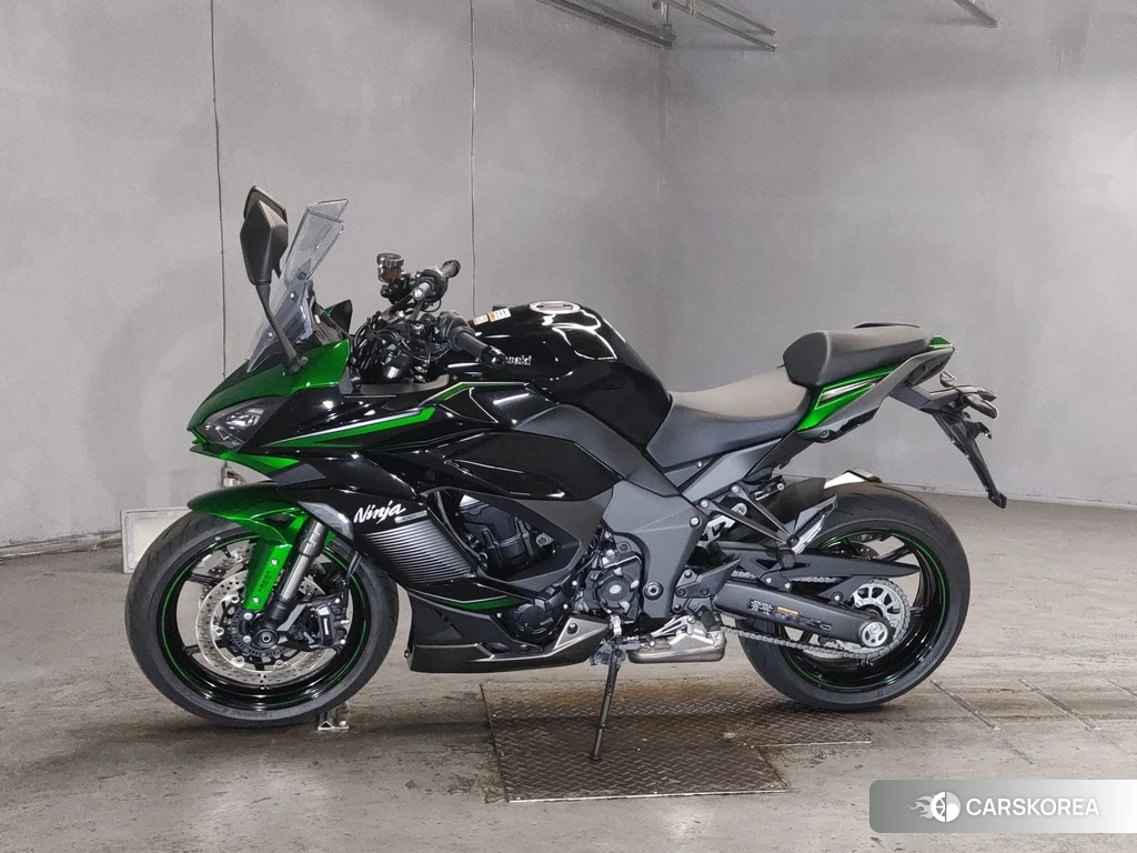 Проданный Kawasaki NINJA 1000 SX 2024 из Японии, фото 2