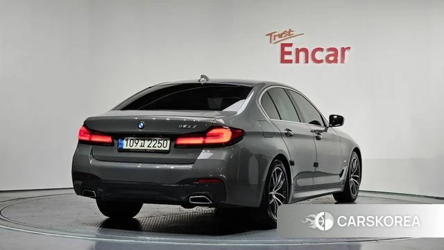 BMW 5 Series (G30) id 3872350 из Кореи 12