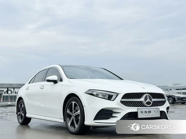 Mercedes-Benz Class A 2022 Белый из Китая, фото 2