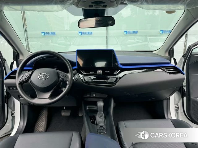 Toyota C-HR 2023 Белый из Китая, фото 4