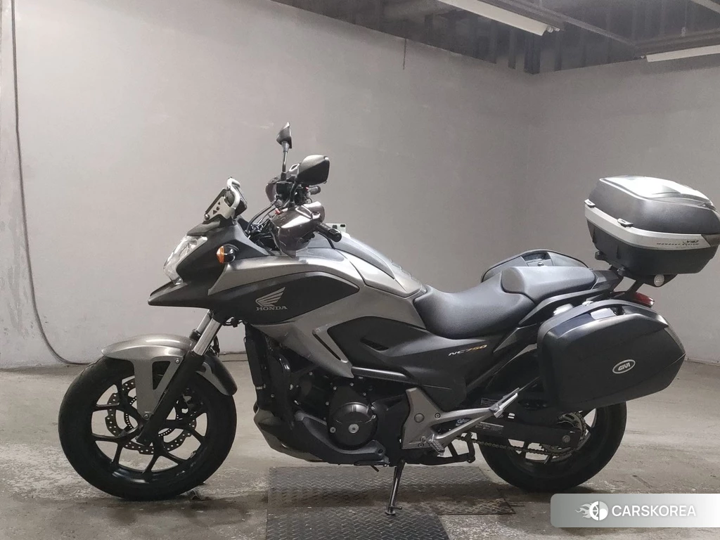 Проданный Honda NC750X DCT 2017 из Японии, фото 2