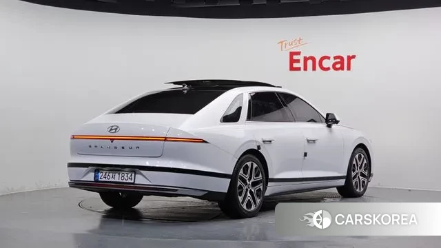 Hyundai Grandeur (GN7) id 3415895 из Кореи 12