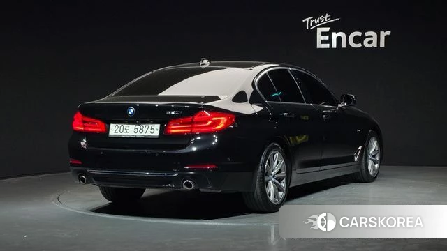 BMW 5 Series (G30) id 3937042 из Кореи 12