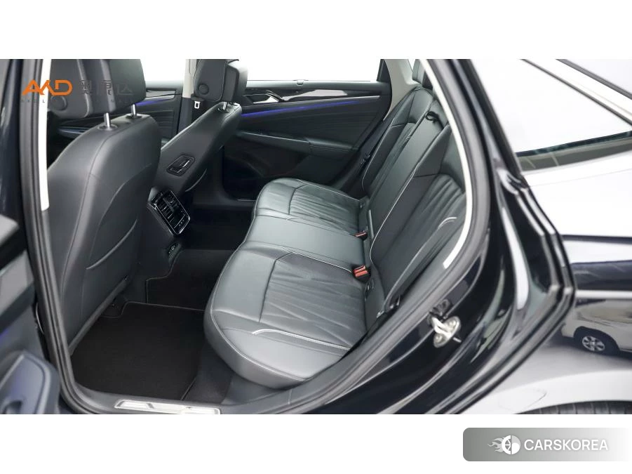 Volkswagen Passat 2023 Черный из Китая, фото 2