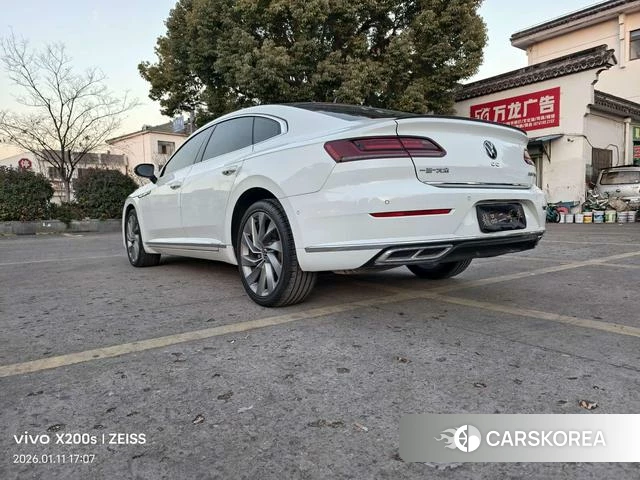 Volkswagen CC 2023 Белый из Китая, фото 2