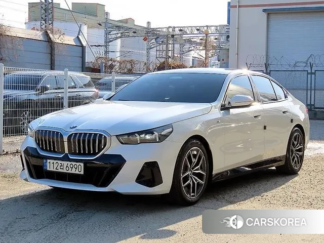 BMW 5 Series (G60) id 3476988 из Кореи 12