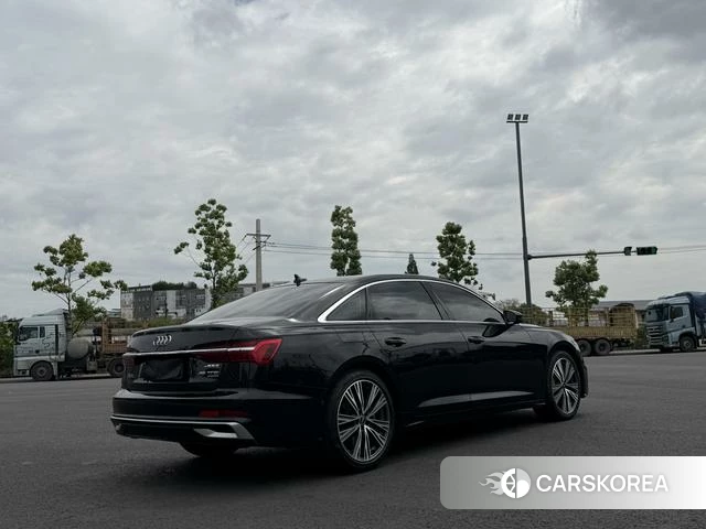 Audi A6L id 4299960 из Китая 8