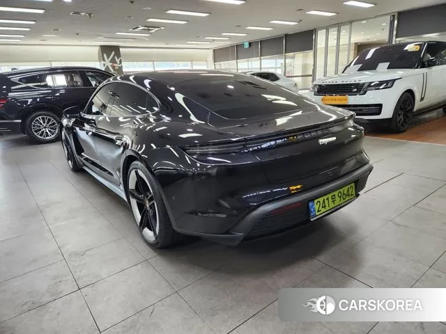 Porsche Taycan id 3669854 из Кореи 12