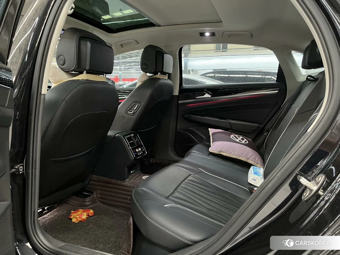 Volkswagen Passat id 4455316 из Китая 8
