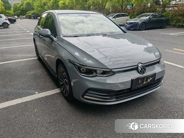 Volkswagen Golf 2021 Темно-серый из Китая, фото 2