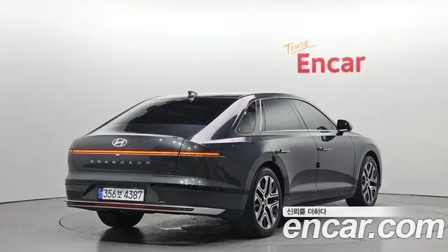 Hyundai Grandeur (GN7) id 2879003 из Кореи 12