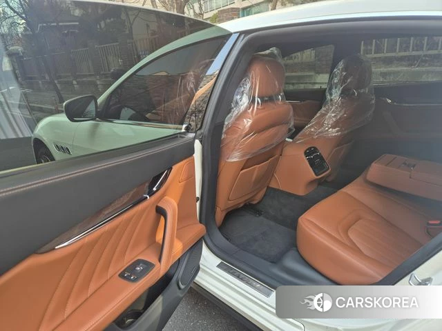 Maserati Quattroporte id 4595183 из Кореи 12
