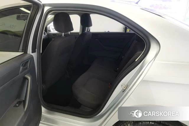 Volkswagen Jetta id 4208147 из Китая 9