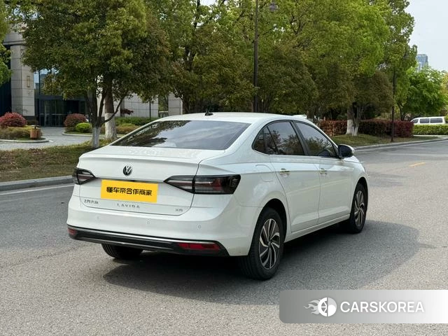 Volkswagen Lavida 2024 Белый из Китая, фото 5
