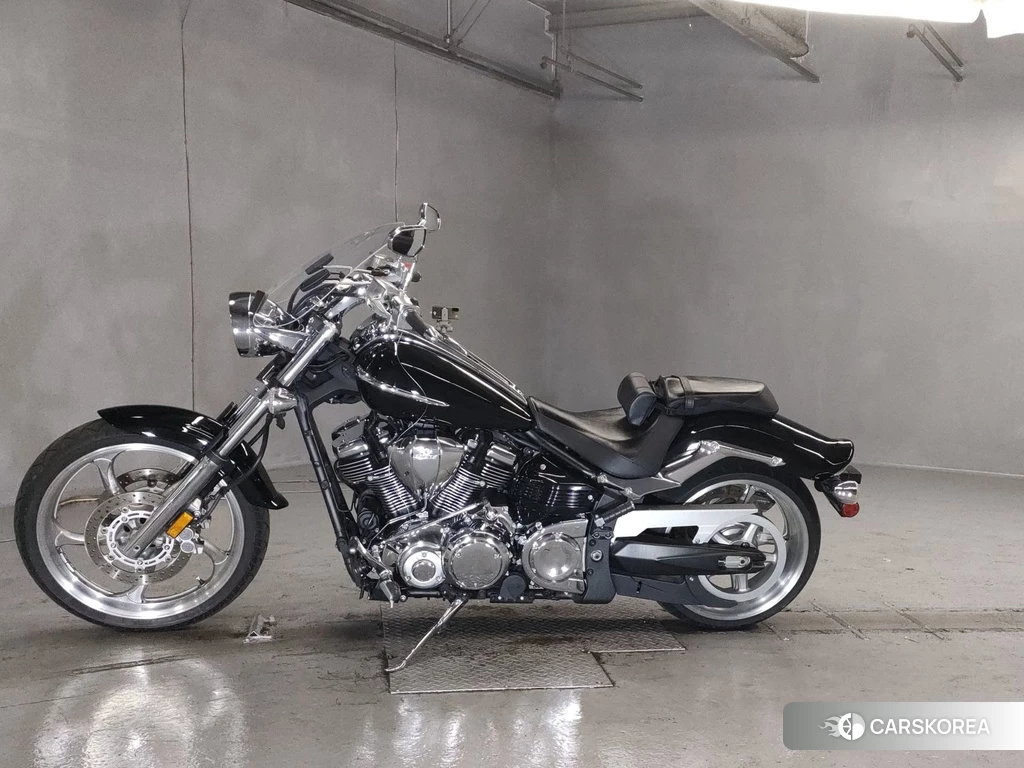 Проданный Yamaha XV1900CU RAIDER id 4067511 из Японии