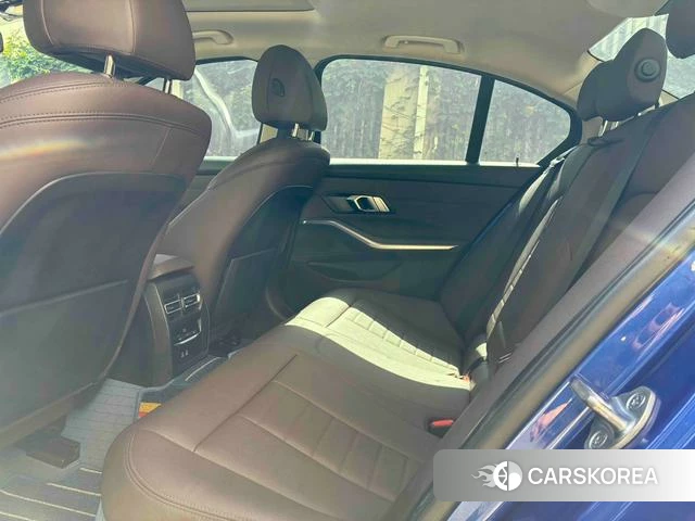 BMW 3 series id 4217438 из Китая 12