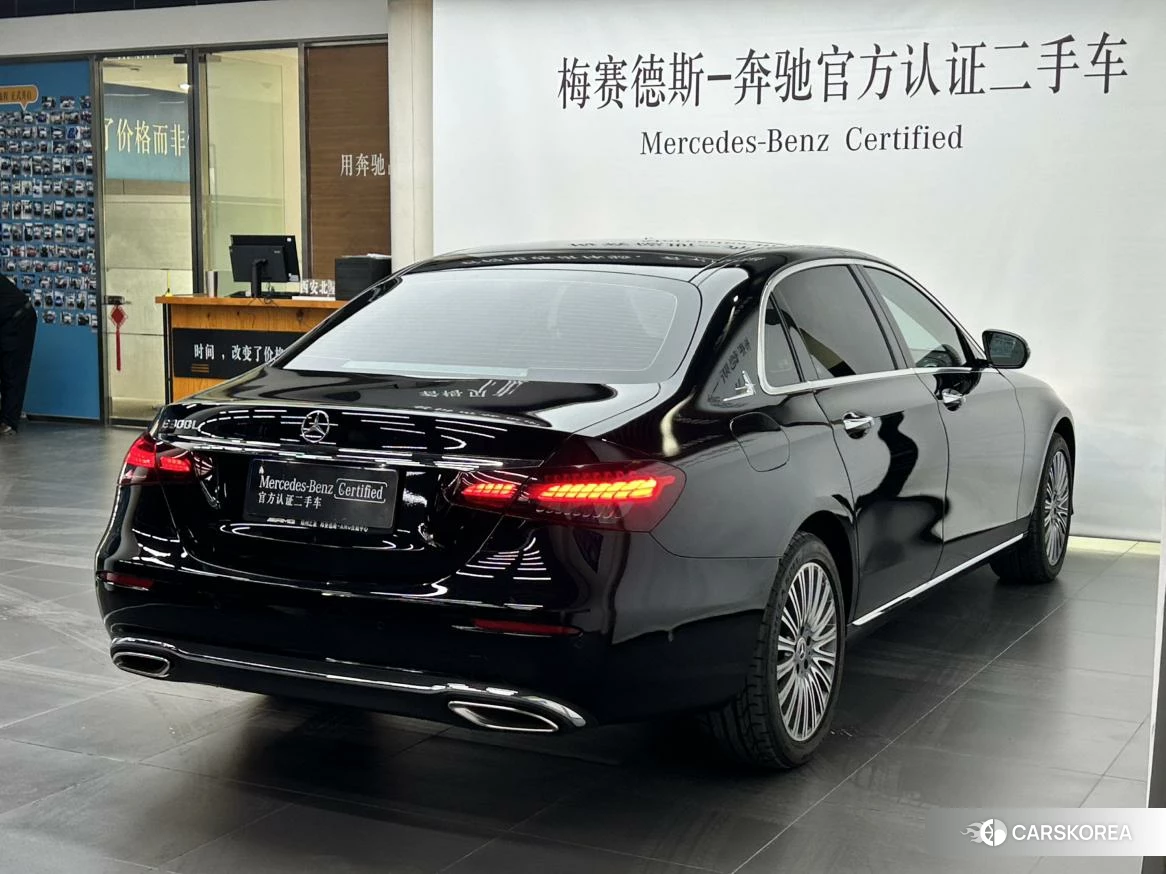 Mercedes-Benz E-class id 4455344 из Китая 12
