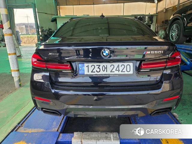 BMW 5 Series (G30) 2022 Черный из Кореи, фото 2
